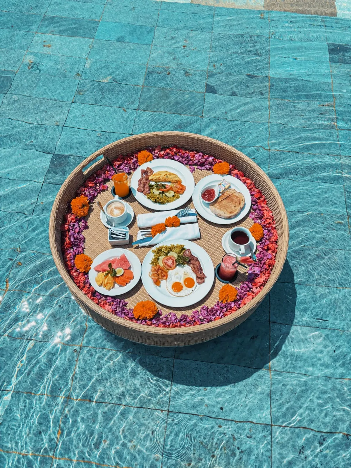 Dining image 2